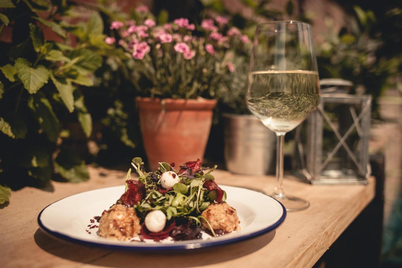 The Crafty Dog Hotell Chesterfield Eksteriør bilde